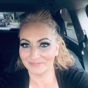 Meet your Posher, Melanie